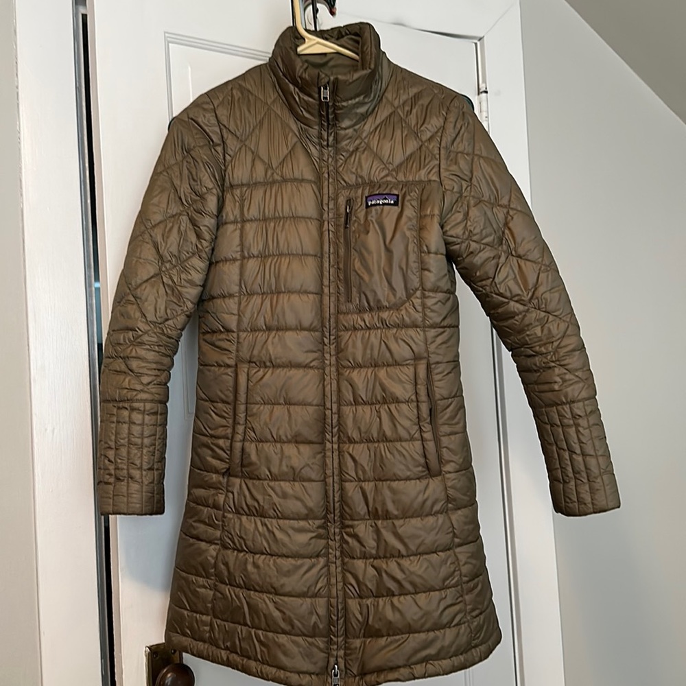 Women’s Patagonia XSmall Radalie Parka. Sage Khaki.